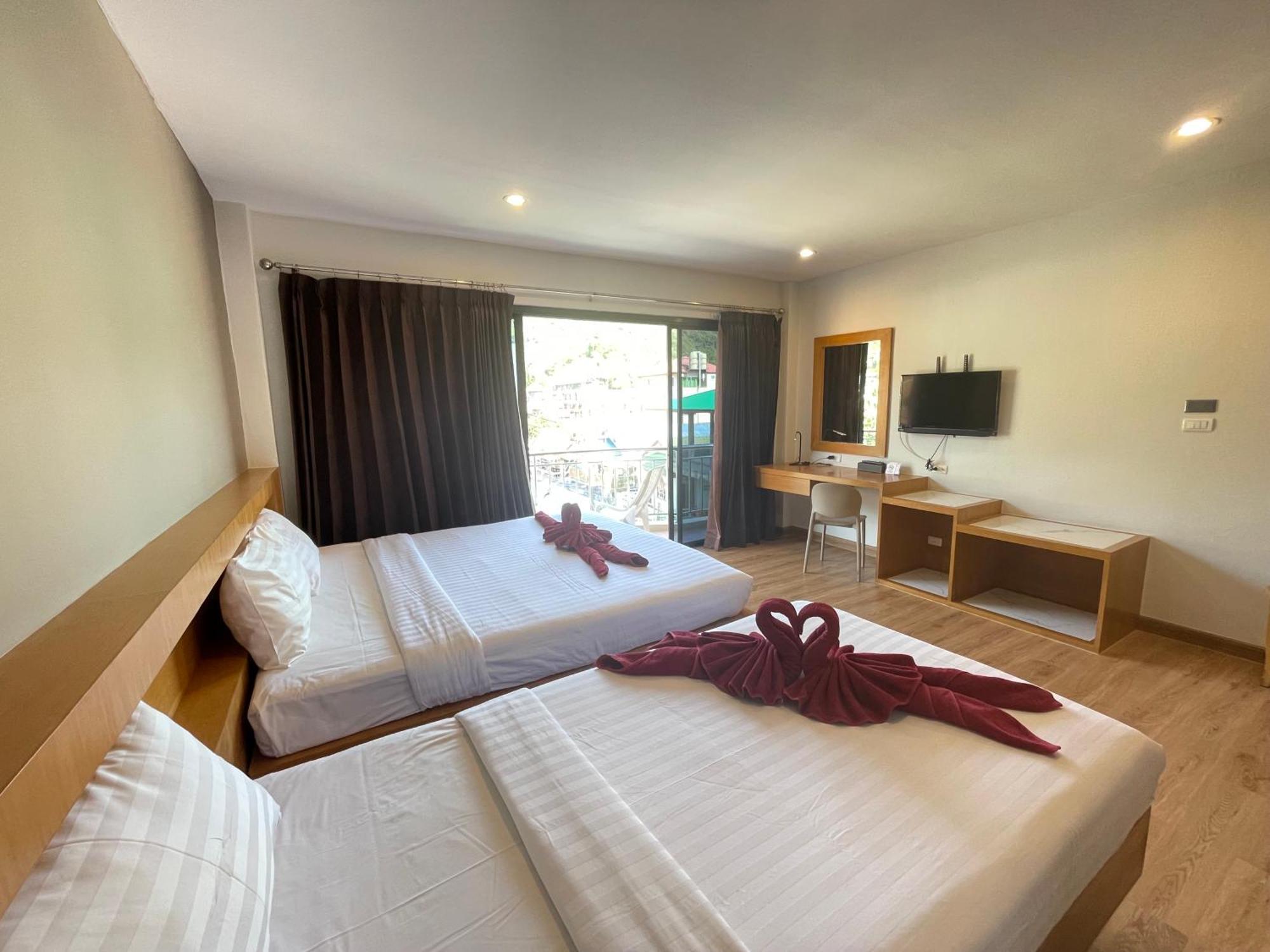 Room Actually Service Apartment Karon Exterior photo